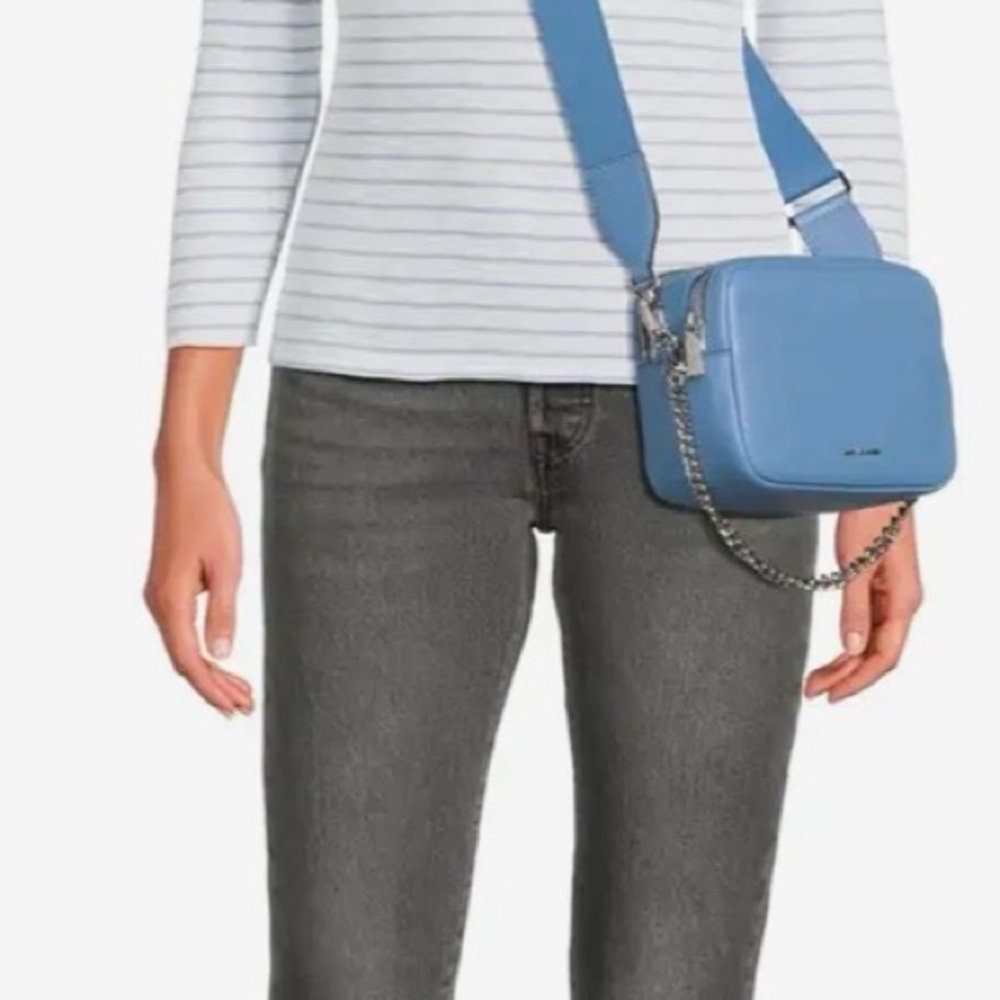 ❗️❗️Michael Kors Sky Blue Leather Crossbody😍 - Picture 9 of 9